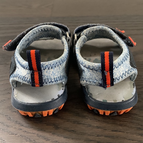 Joe Fresh Sandals - Picture 5 of 10